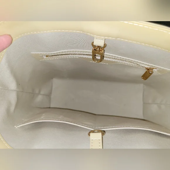 Louis Vuitton Avalon Vernis **READ DESCRIPTION ** - Picture 10 of 16